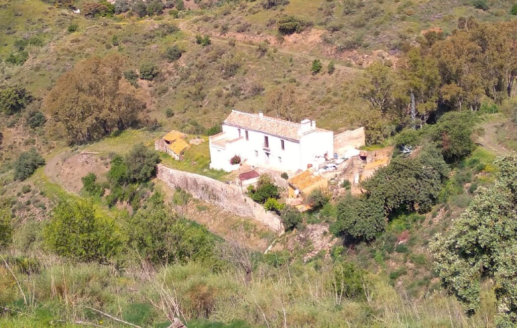 Casa rural para eventos, cursos, retiros, talleres y actividades en la naturaleza en Málaga.